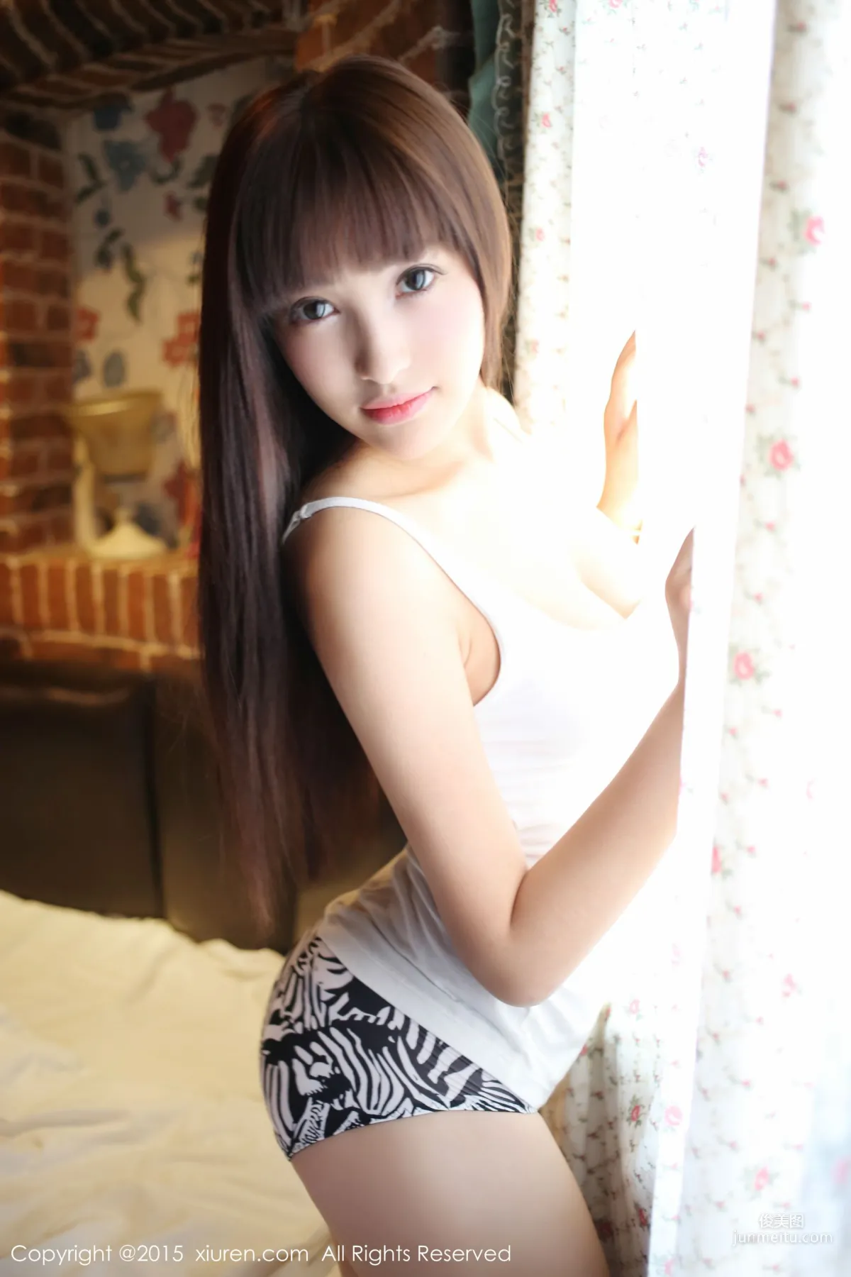 Nic Nikeke White Tank Top + Nurse Outfit [XiuRen] No.389 Photo Set photo 29