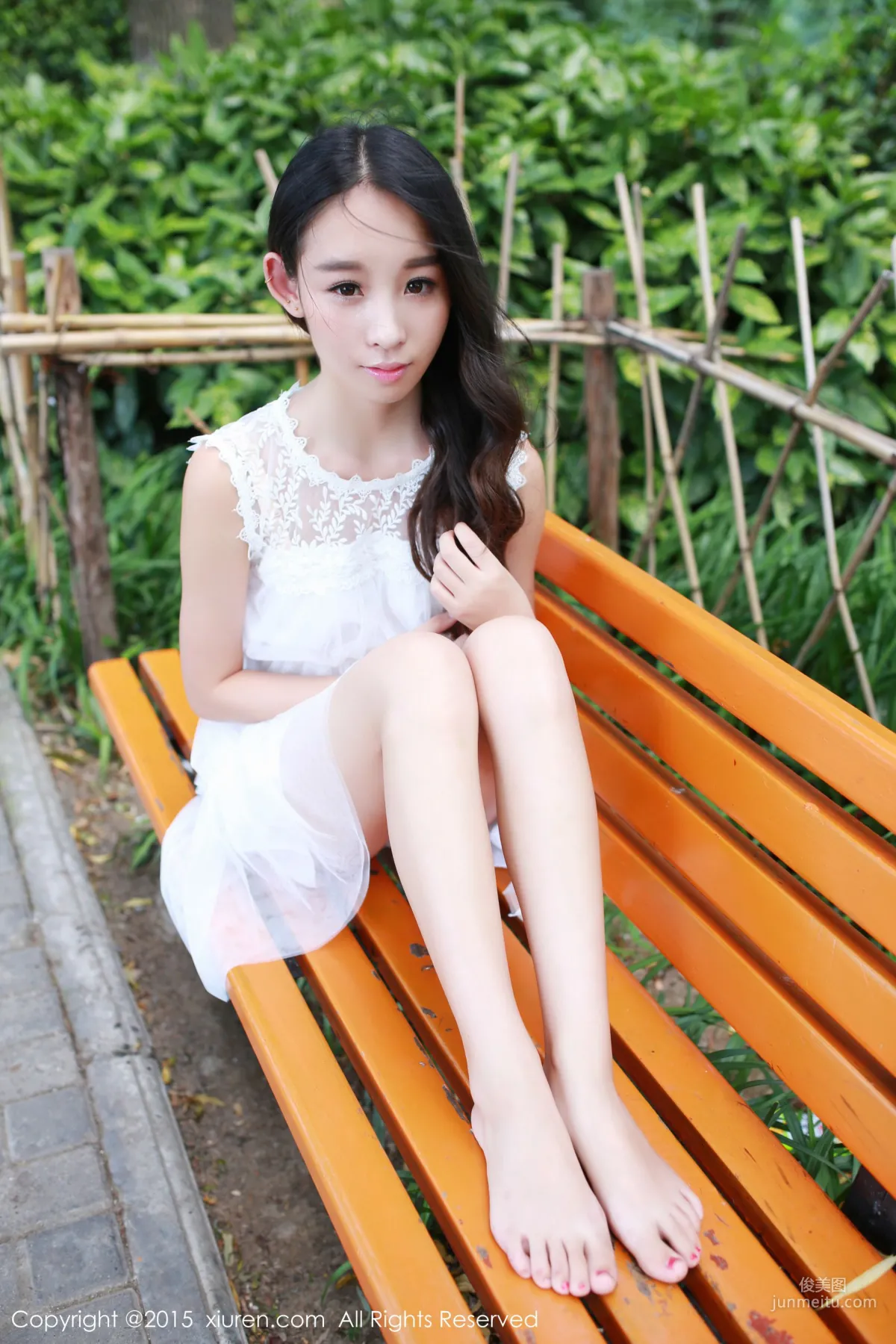 Zixuan Crystal, Fresh and Natural Outdoor Shoot, Outdoor Exposure [XiuRen] No.371 Photo Set photo 12