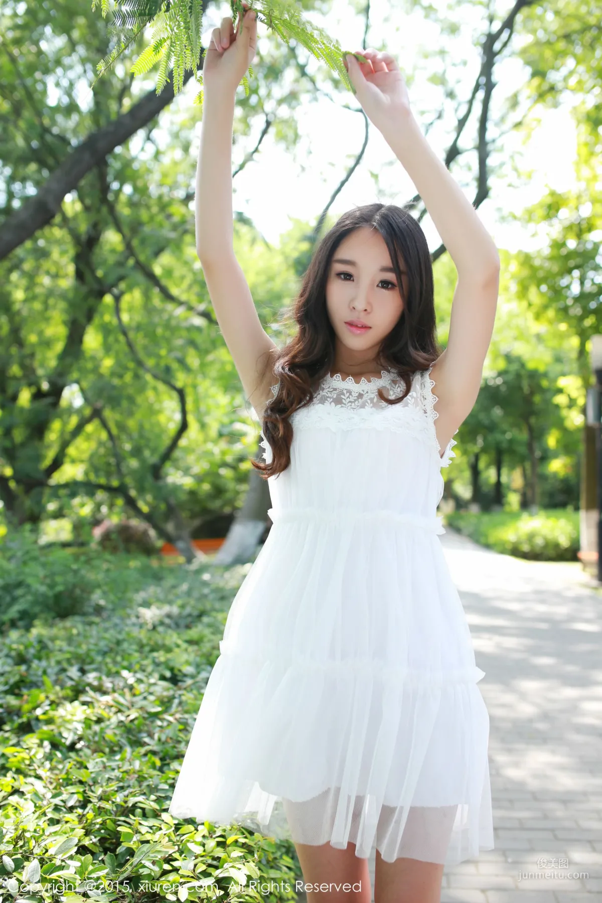 Zixuan Crystal, Fresh and Natural Outdoor Shoot, Outdoor Exposure [XiuRen] No.371 Photo Set photo 16