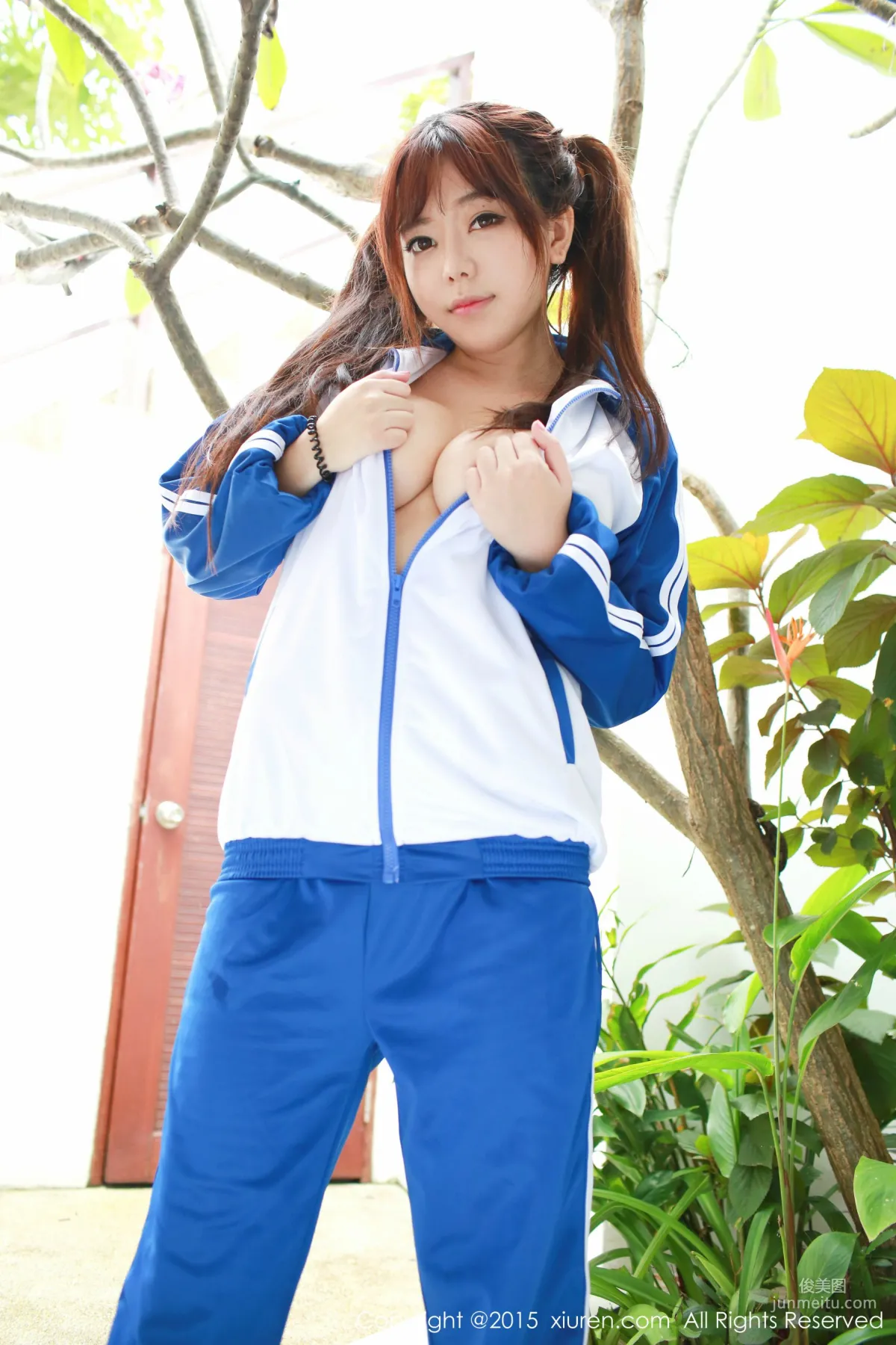 Liu Feier Faye, School Uniform Temptation + Bikini [XiuRen] No.430 Photo Set photo 5