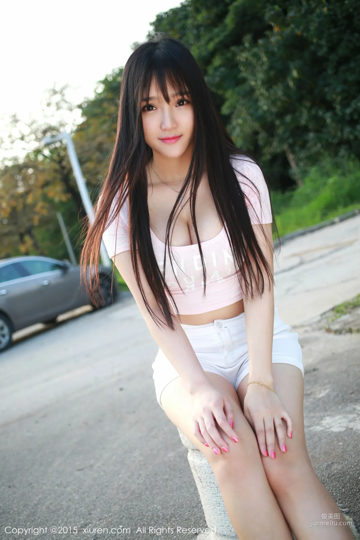 Xiayao baby, Fresh Hot Pants Girl Outdoor Shoot [XiuRen] No.345 Photo Set photo 40