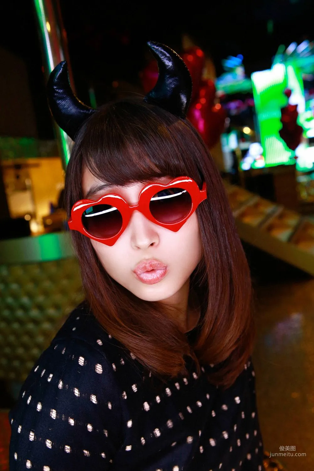 Alice Hirose, Heroine and Party! Photo Set [YS Web] Vol.679 photo 38