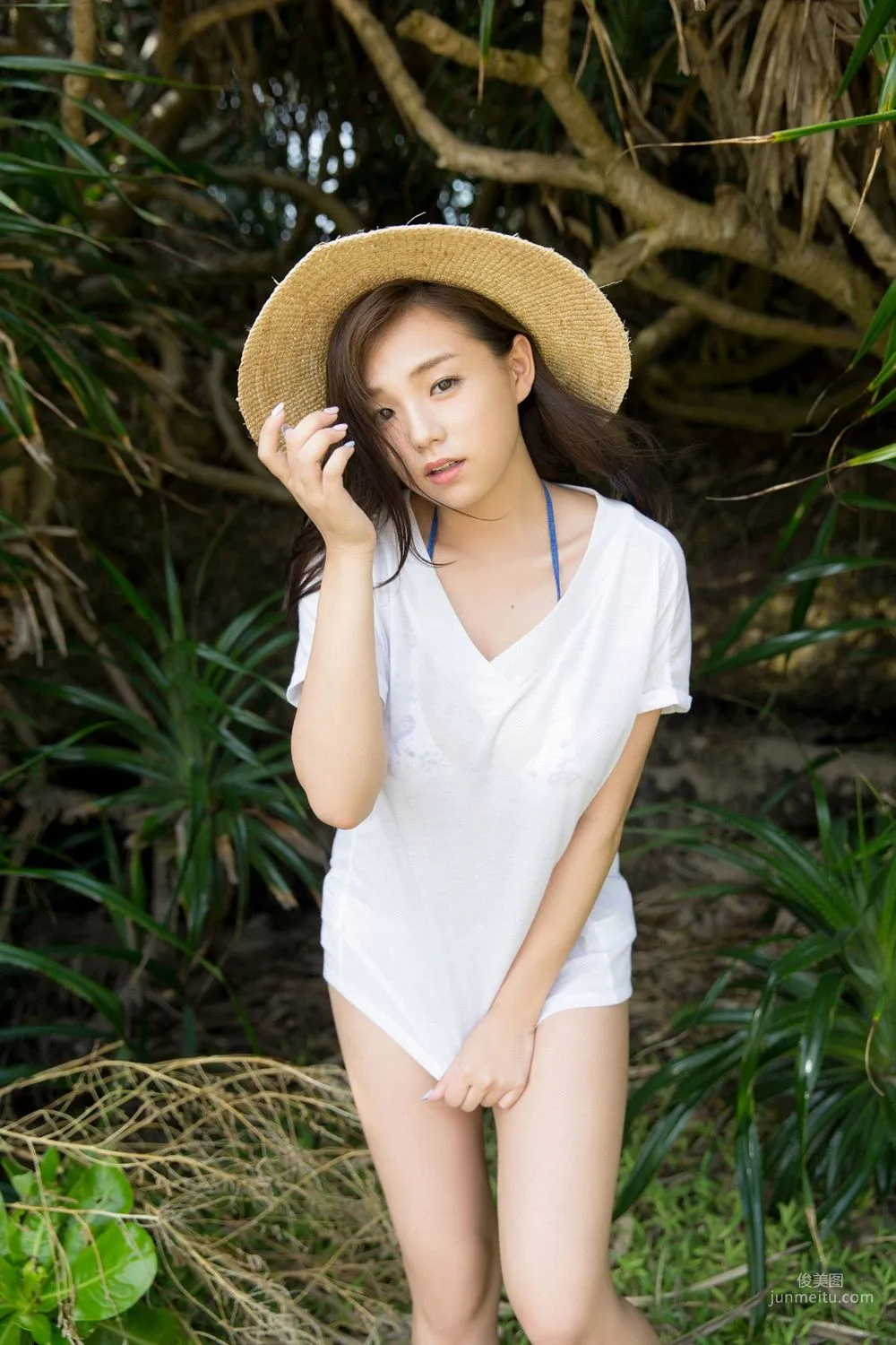 篠崎愛《あっためて･･･あげる》写真集 [YS Web] Vol.68229