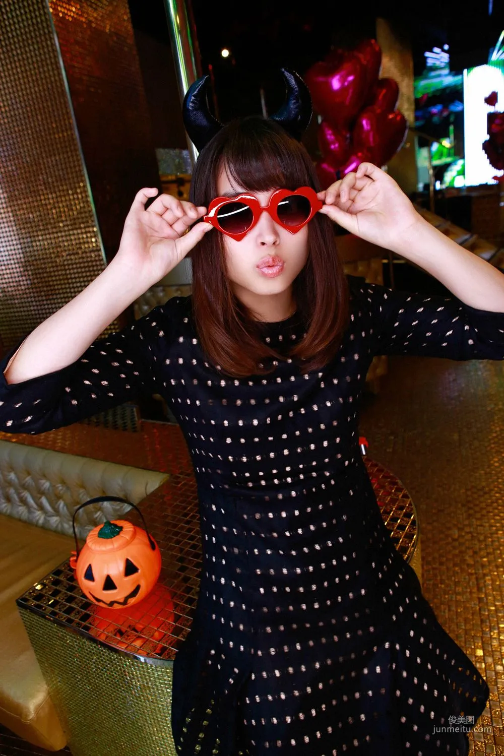 Alice Hirose, Heroine and Party! Photo Set [YS Web] Vol.679 photo 40