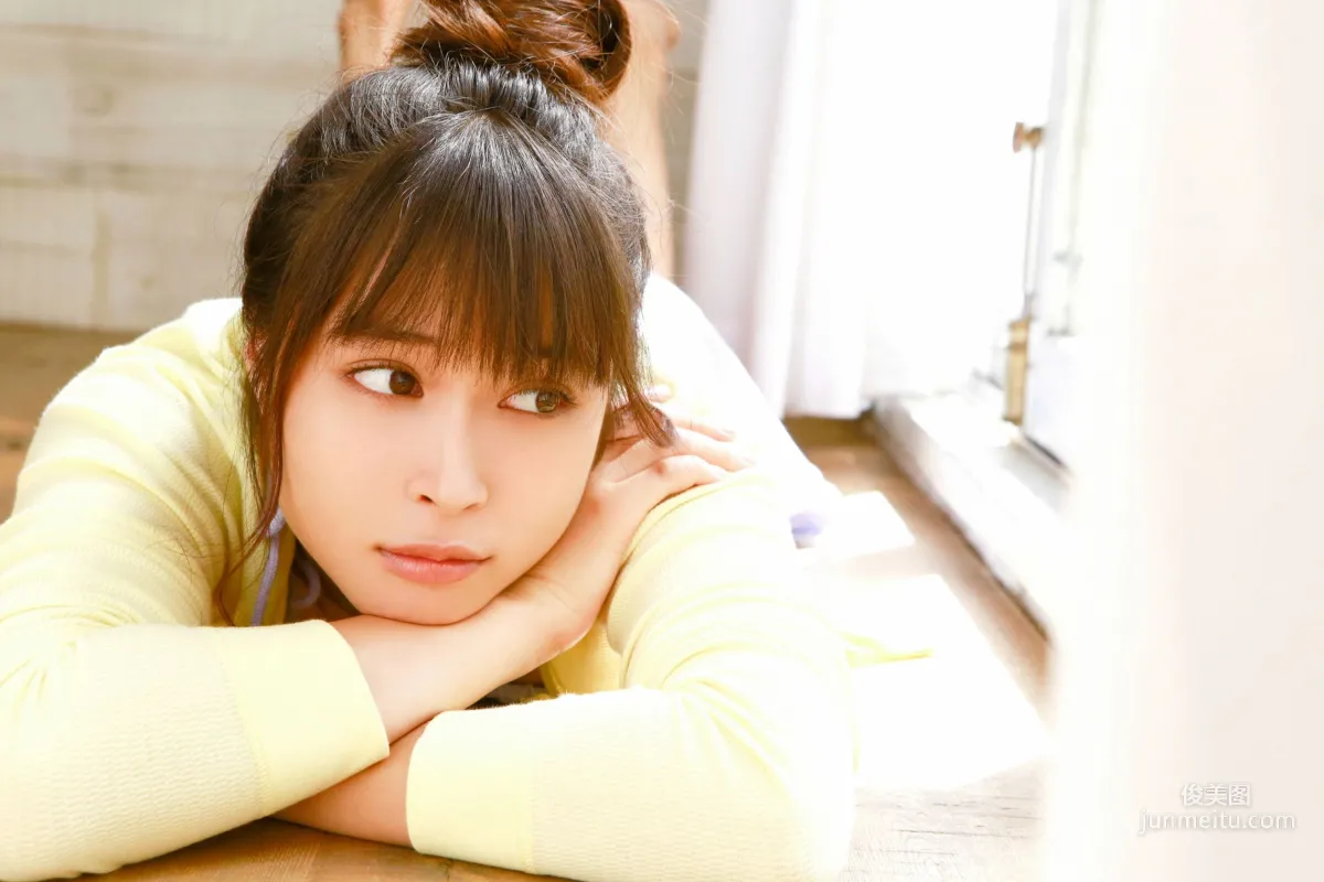 Alice Hirose, Heroine and Party! Photo Set [YS Web] Vol.679 photo 12