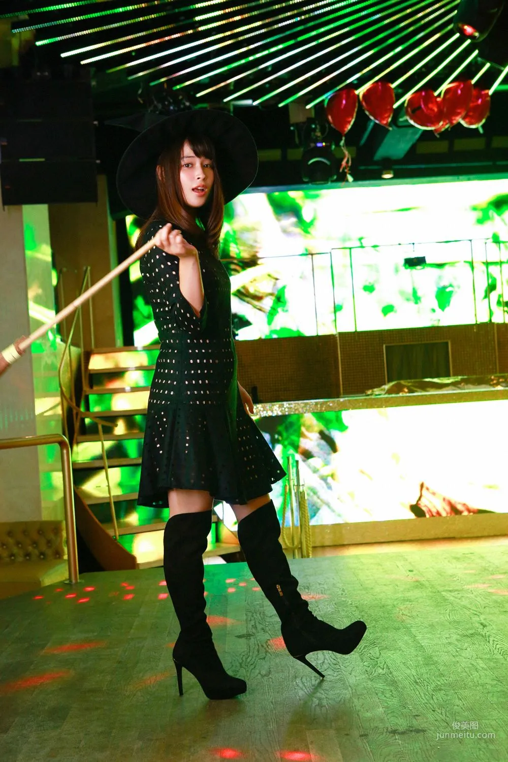 Alice Hirose, Heroine and Party! Photo Set [YS Web] Vol.679 photo 47