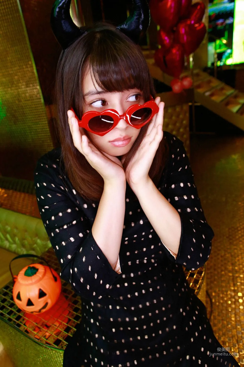 Alice Hirose, Heroine and Party! Photo Set [YS Web] Vol.679 photo 41