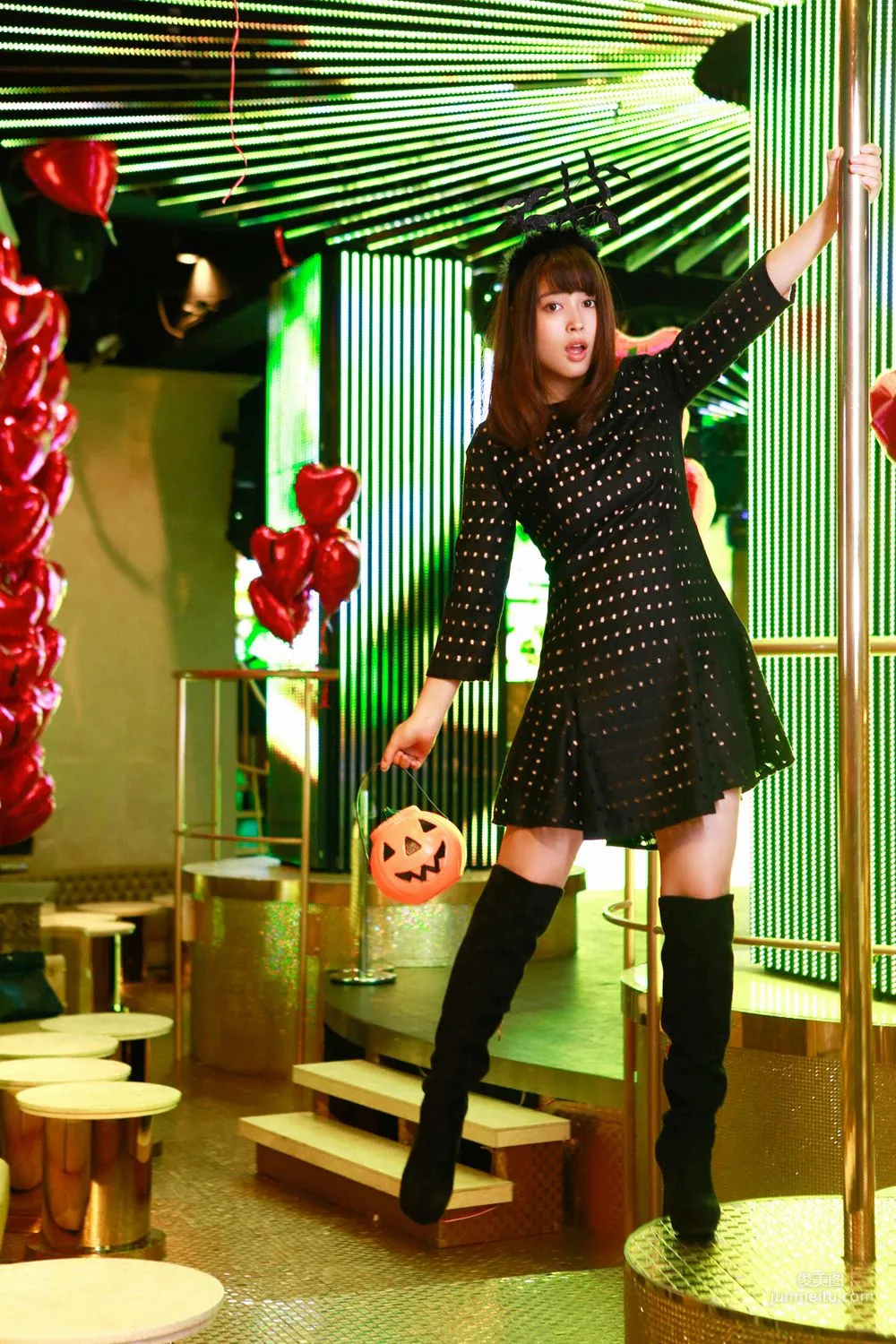 Alice Hirose, Heroine and Party! Photo Set [YS Web] Vol.679 photo 44