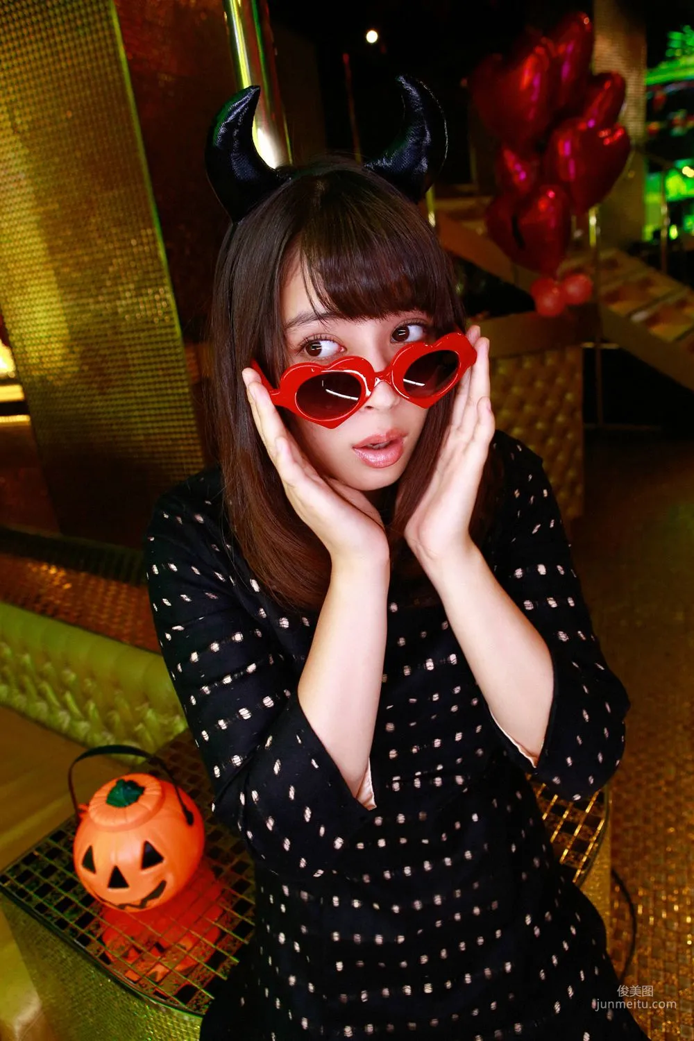 Alice Hirose, Heroine and Party! Photo Set [YS Web] Vol.679 photo 43