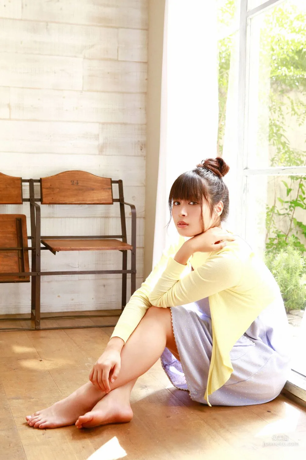 Alice Hirose, Heroine and Party! Photo Set [YS Web] Vol.679 photo 11