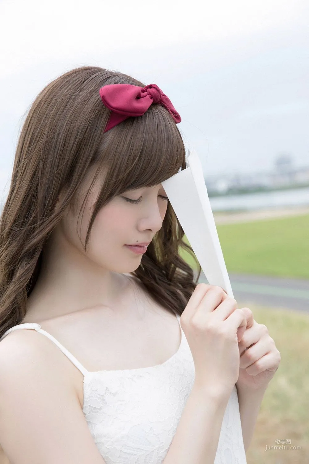 白石麻衣《エース登闆!!!!!!》寫真集 [YS Web] Vol.670 4