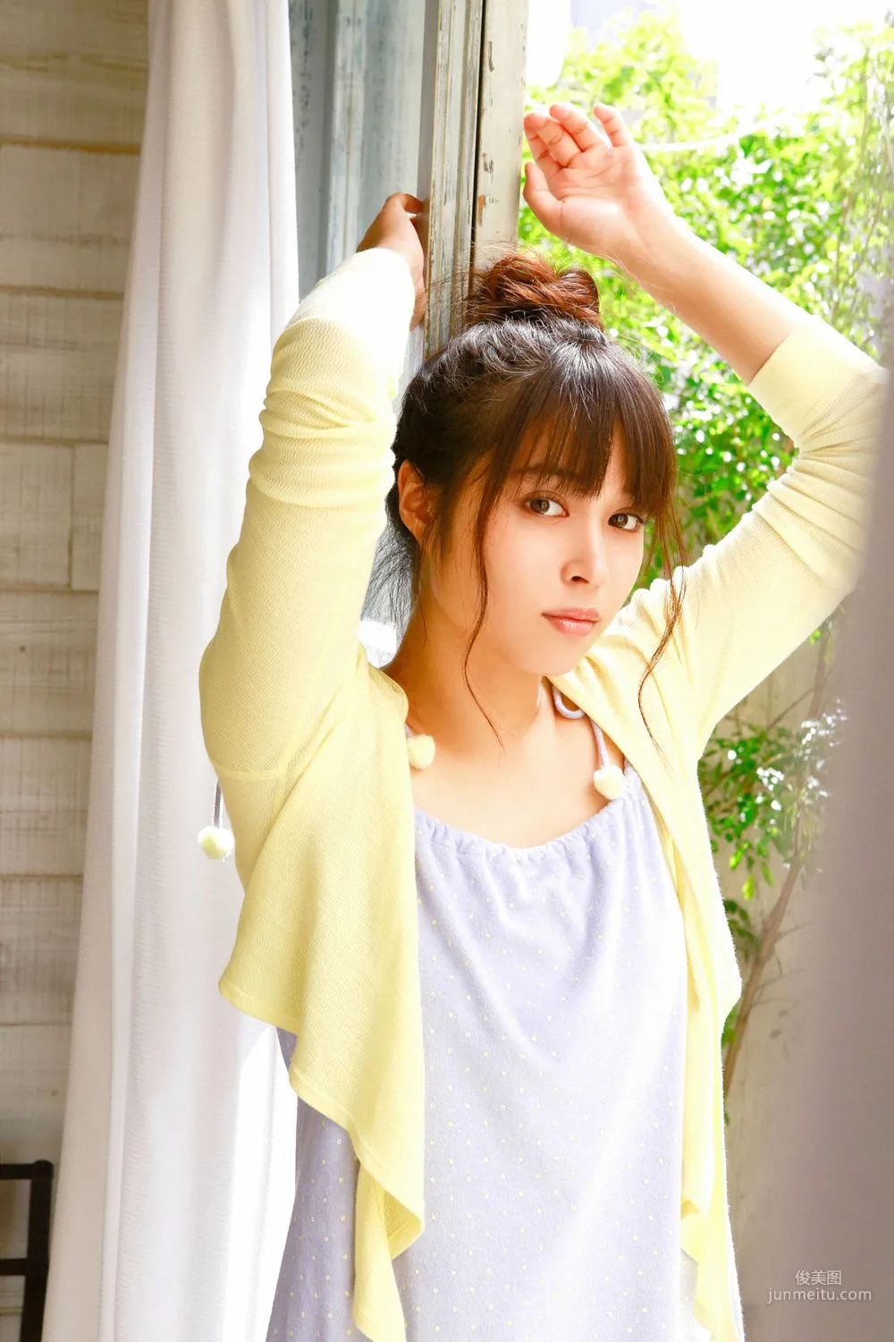 Alice Hirose, Heroine and Party! Photo Set [YS Web] Vol.679 photo 5