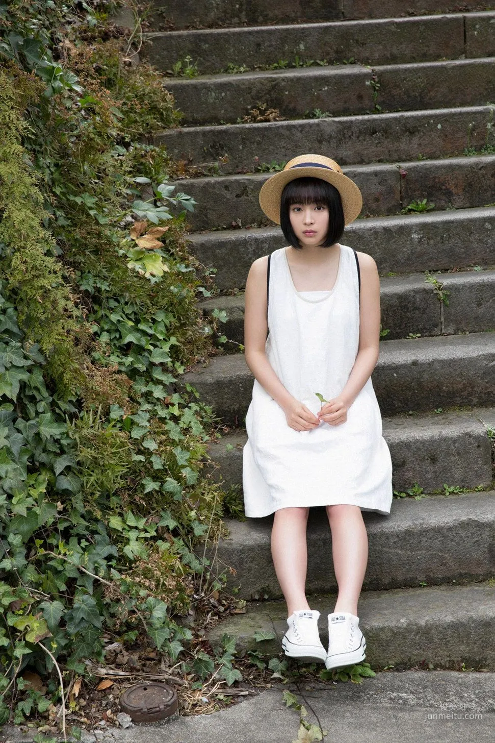 Suzu Hirose Miracle Sister Photo Set [YS Web] Vol.654 photo 12