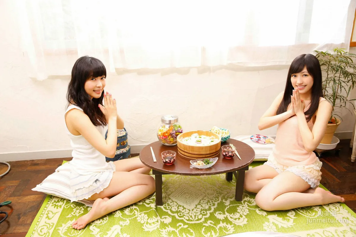 Mayu Watanabe / Rino Sashihara, The Strongest Two Top in History Photo Set [YS Web] Vol.614 photo 5