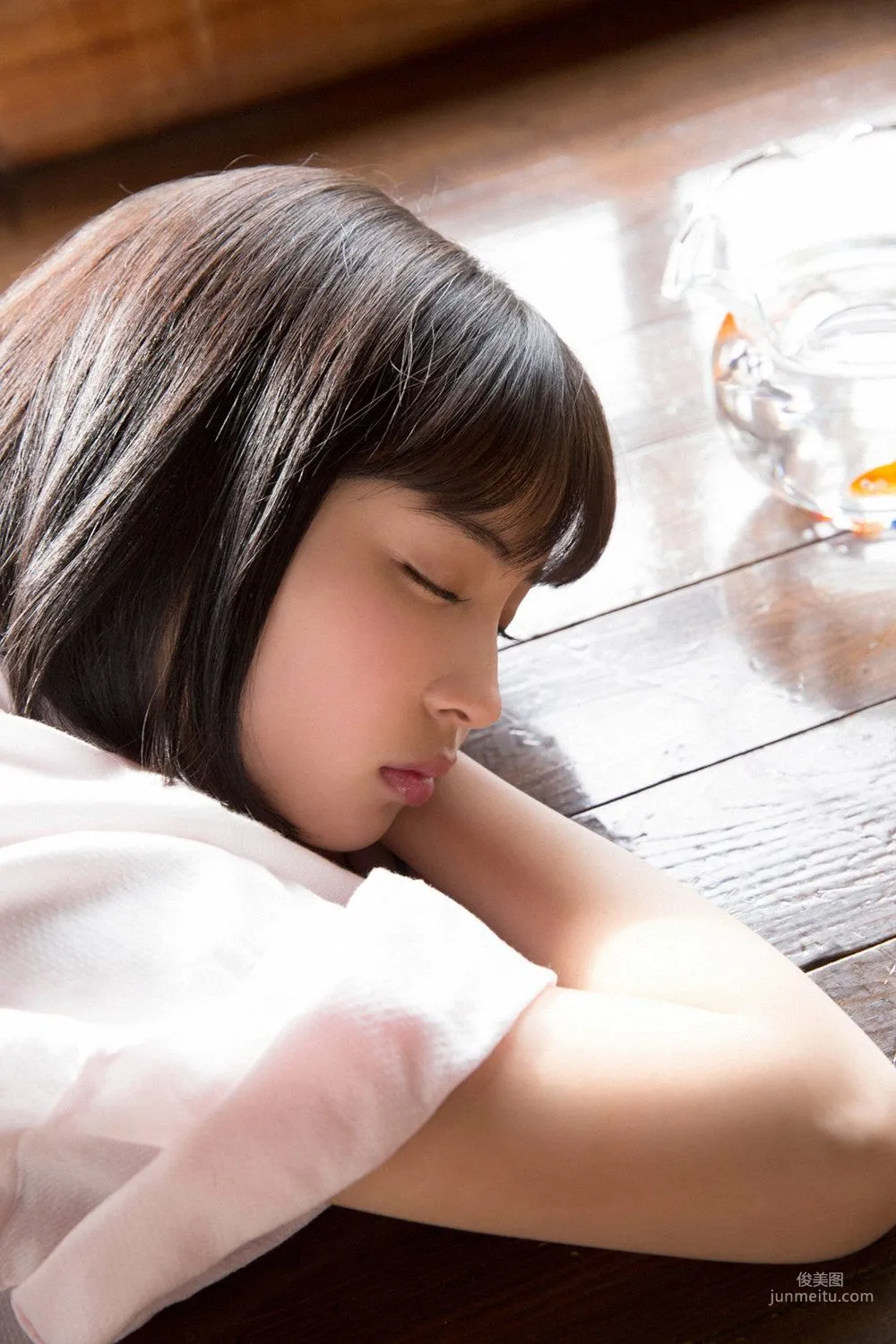 Suzu Hirose Miracle Sister Photo Set [YS Web] Vol.654 photo 2