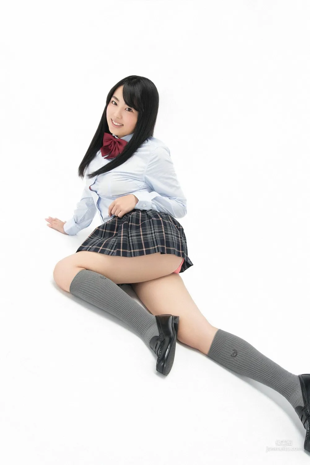 仲倉靜香《黒髪Gカップちゃん入學！》寫真集 [YS Web] Vol.636 17