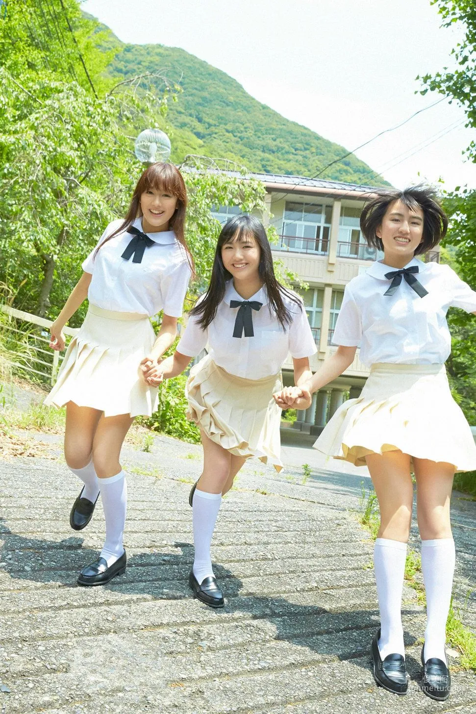 X21 Next Generation Unit X21, Fall in Love with a Beautiful Girl Summer Photo Set [YS Web] Vol.611 photo 2