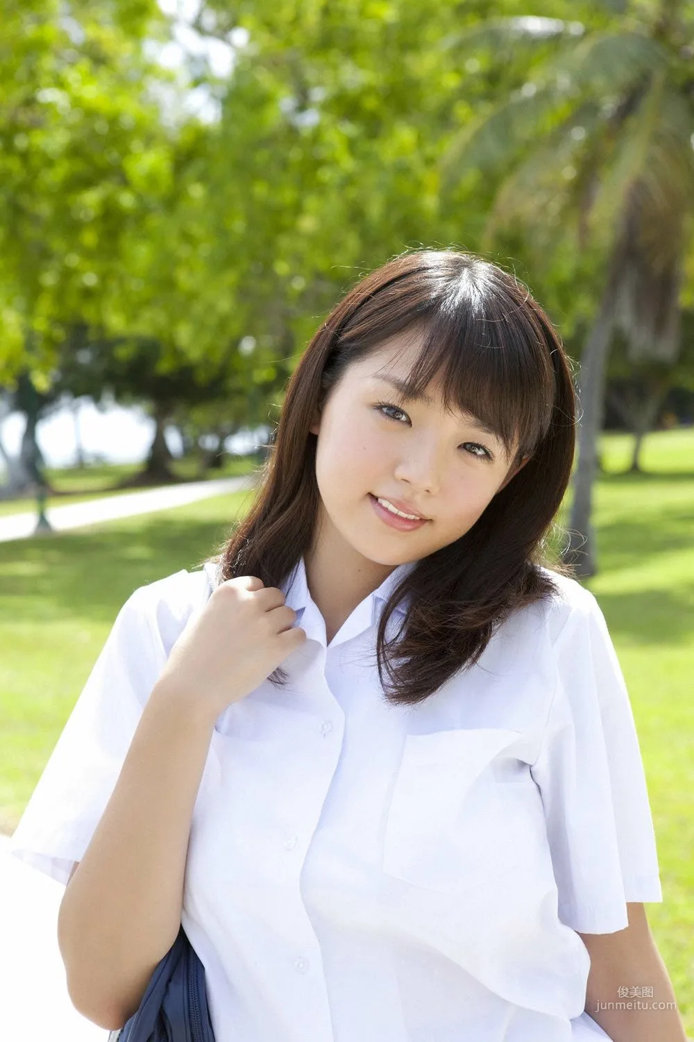 Ai Shinozaki, Rabutan and Summer Vacation Photo Set [YS Web] Vol.413 photo 18