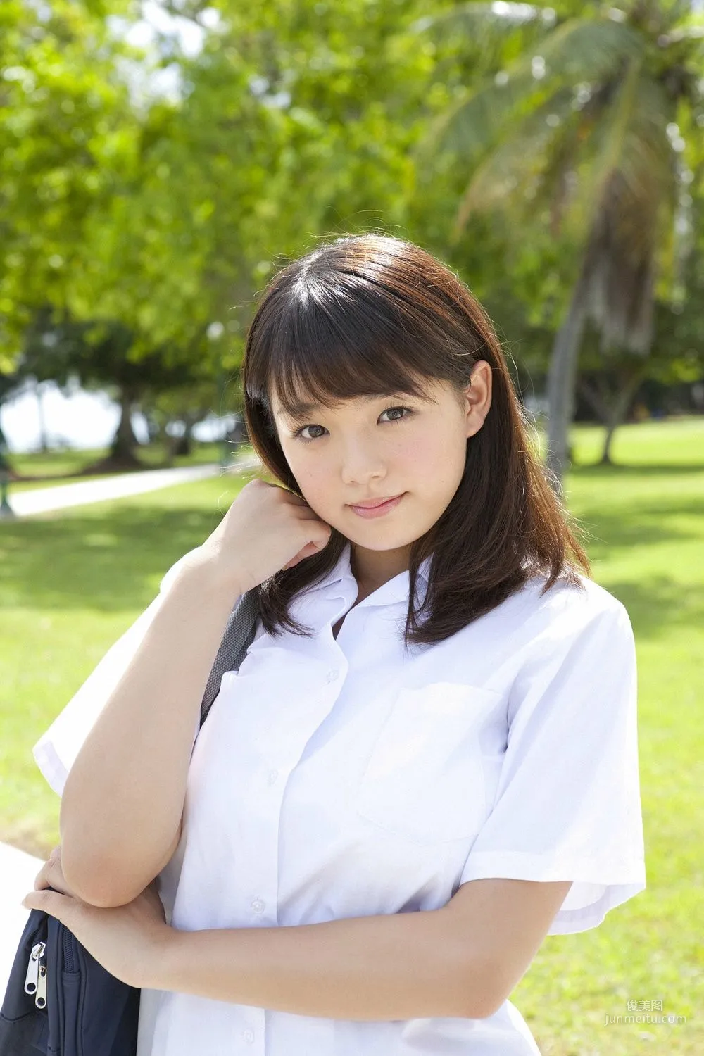 Ai Shinozaki, Rabutan and Summer Vacation Photo Set [YS Web] Vol.413 photo 16