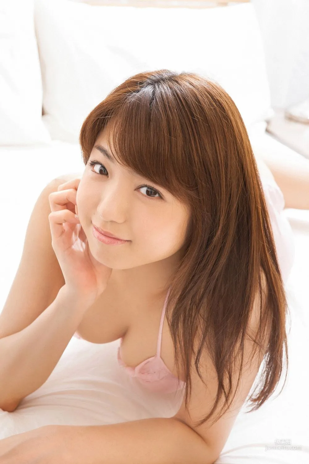 Shizuka Nakamura, Girl in Black Swimsuit Photo Set [YS Web] Vol.528 photo 10