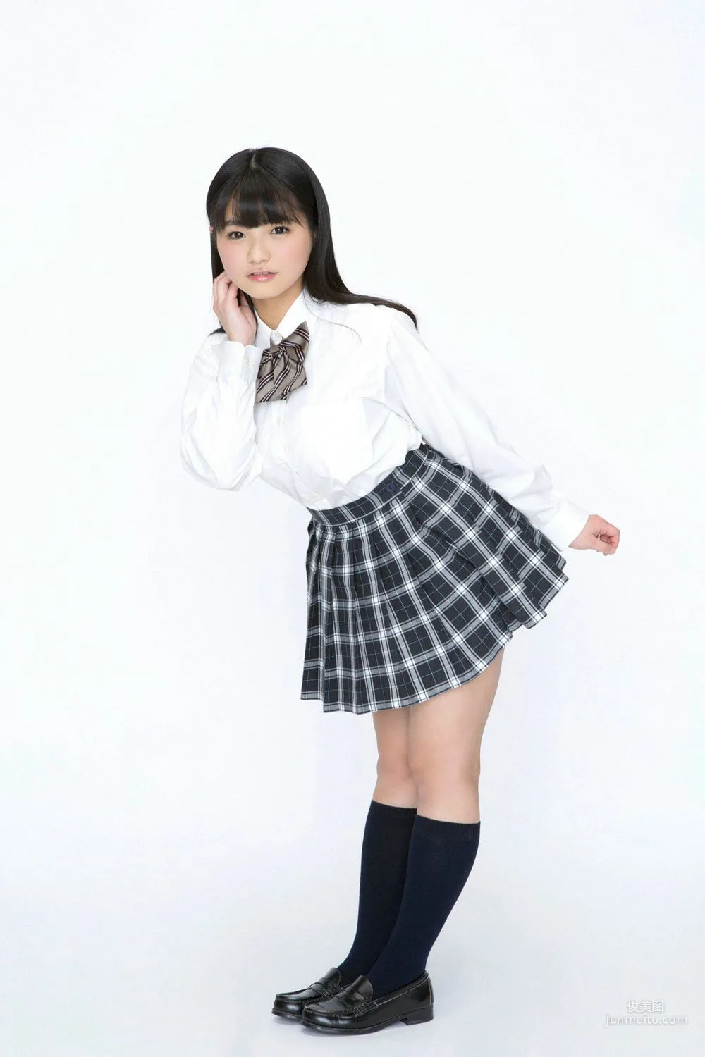 片岡沙耶《童顏ボイーン少女入學》写真集 [YS Web] Vol.6002