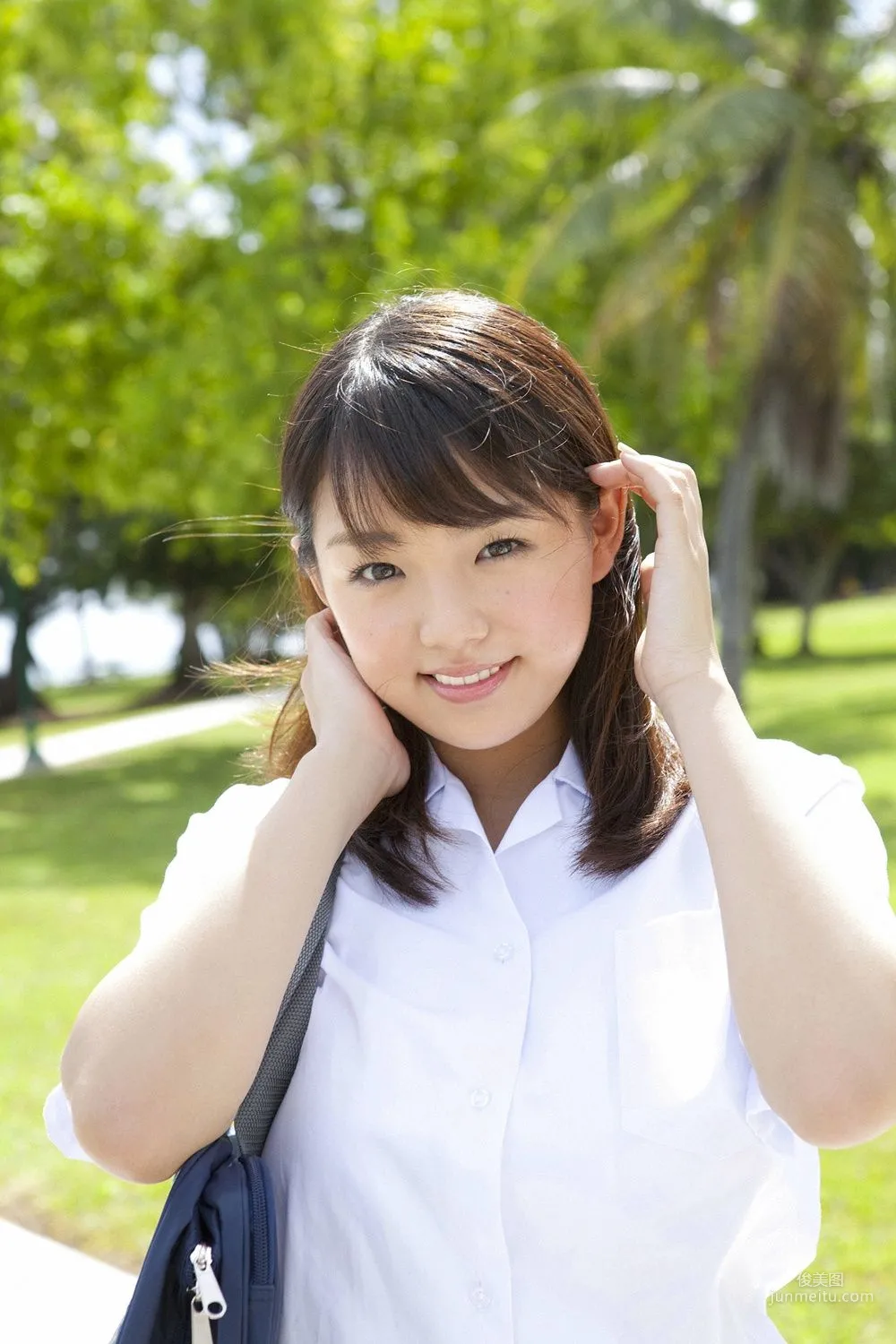 Ai Shinozaki, Rabutan and Summer Vacation Photo Set [YS Web] Vol.413 photo 15