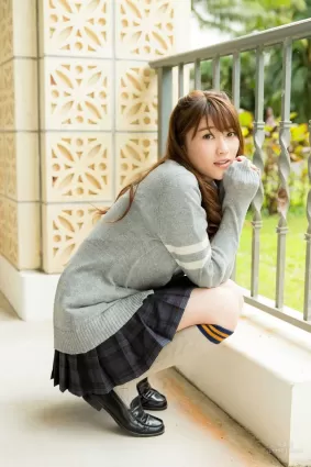 原幹恵《ゆれるマドソナ》寫真集 [YS Web] Vol.549