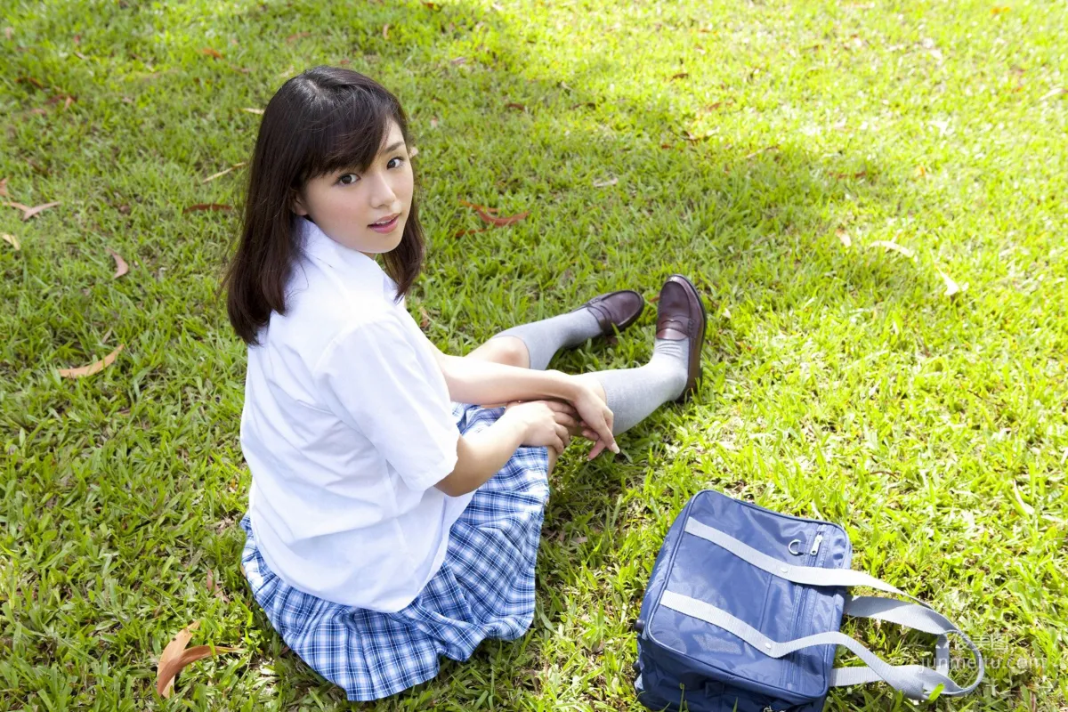 Ai Shinozaki, Rabutan and Summer Vacation Photo Set [YS Web] Vol.413 photo 23