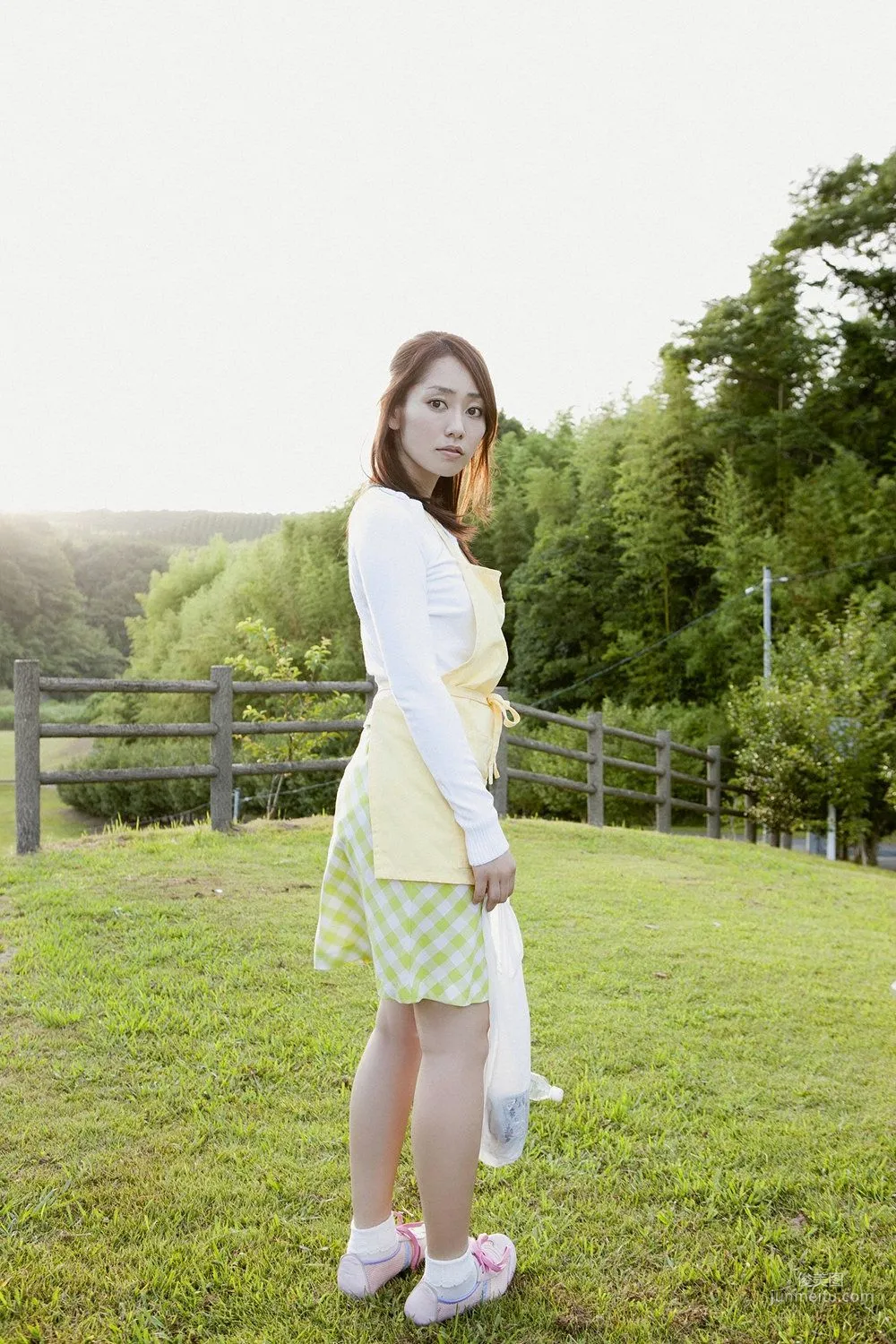 谷桃子《完熟》写真集 [YS Web] Vol.38514