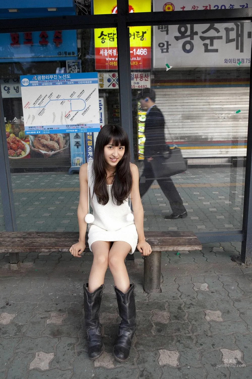 入矢麻衣《一瞬で恋に落ちた!!》写真集 [YS Web] Vol.3862