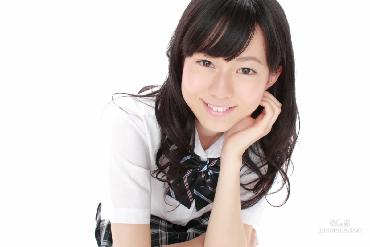Natsumi Chiba, 17-Year-Old Half Girl Enrolls! Photo Set [YS Web] Vol.415 photo 7