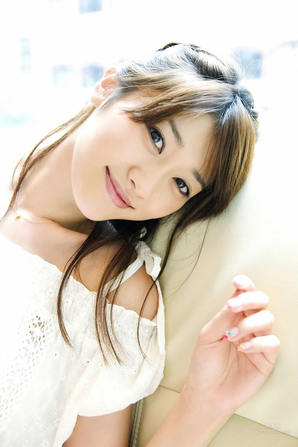Mikie Hara Spring's First!! No.1 Gravure Queen Descends!!!! Photo Set [YS Web] Vol.392 photo 5