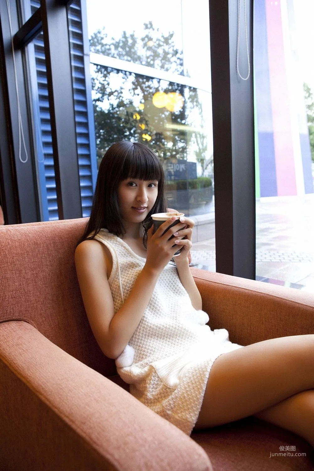 入矢麻衣《一瞬で恋に落ちた!!》写真集 [YS Web] Vol.3869