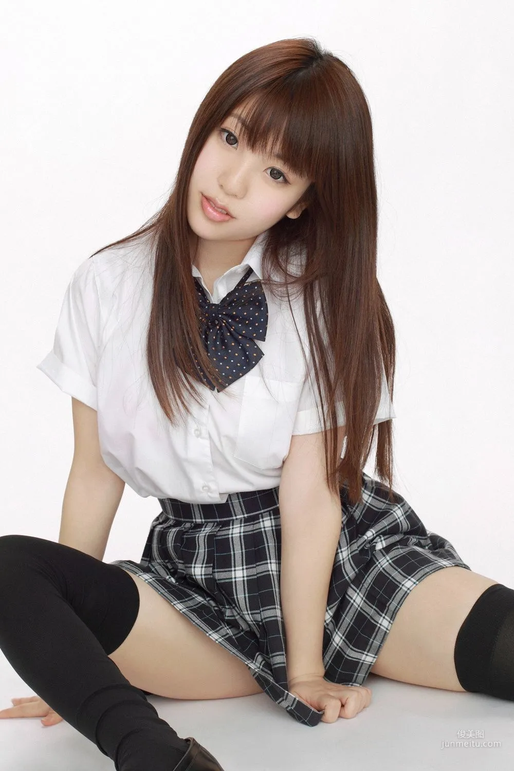 白石みずほ《B88cm!みにゃん入學!》寫真集 [YS Web] Vol.502 12