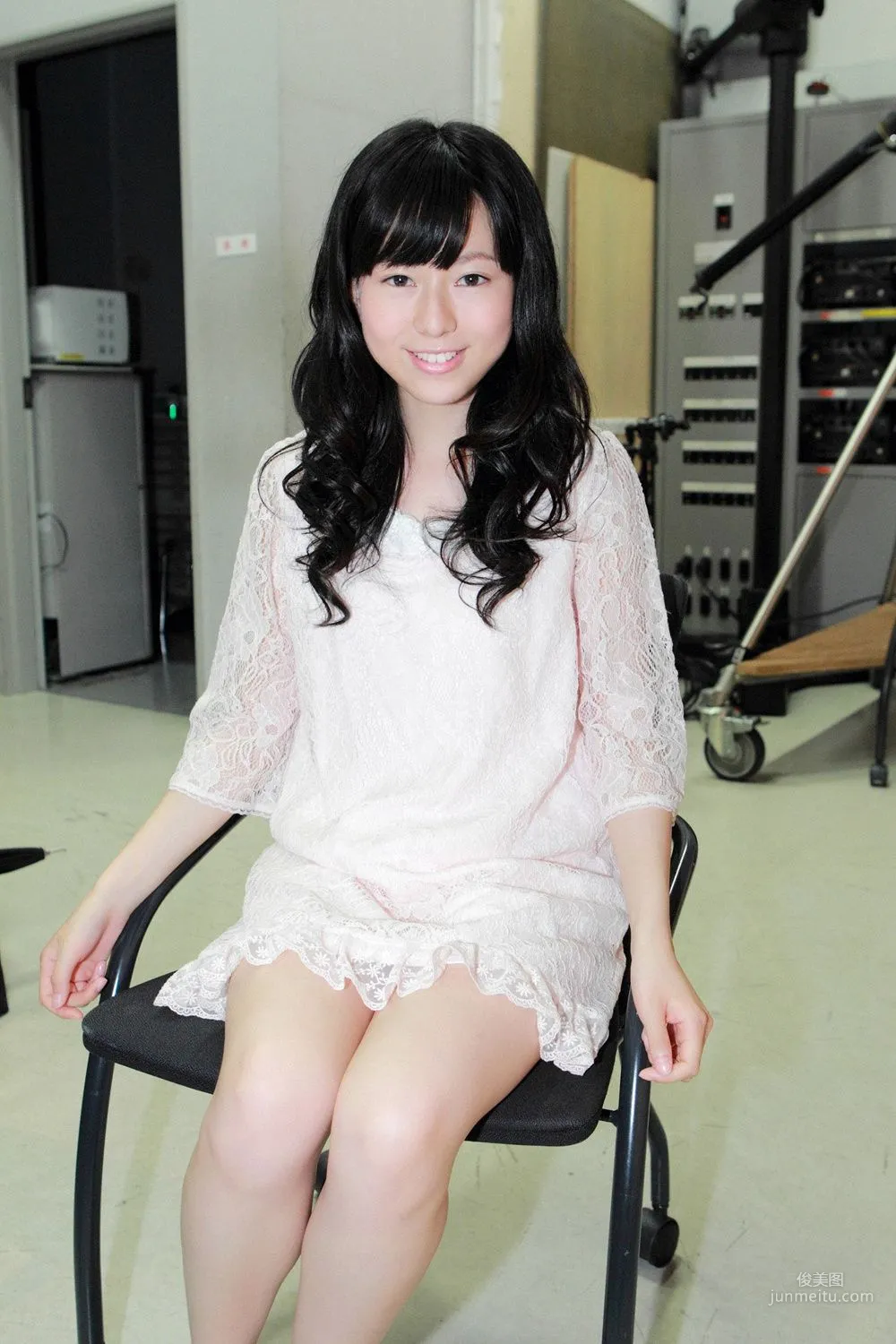 Natsumi Chiba, 17-Year-Old Half Girl Enrolls! Photo Set [YS Web] Vol.415 photo 44