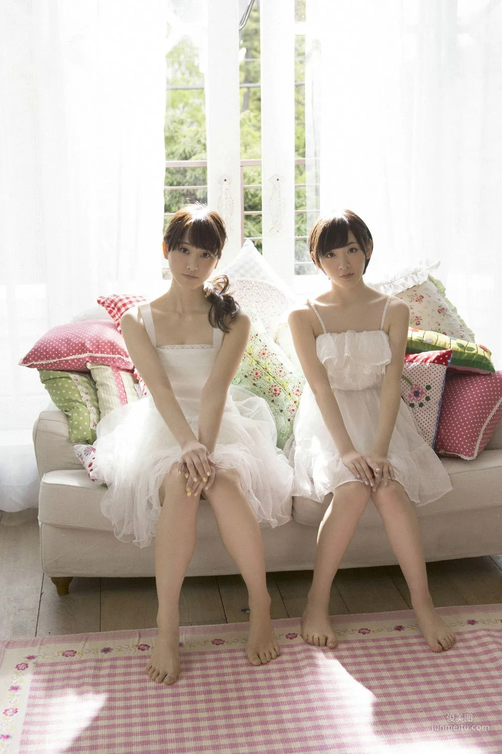 松井玲奈/生駒裡奈《ふたり》寫真集 [YS Web] Vol.609 27