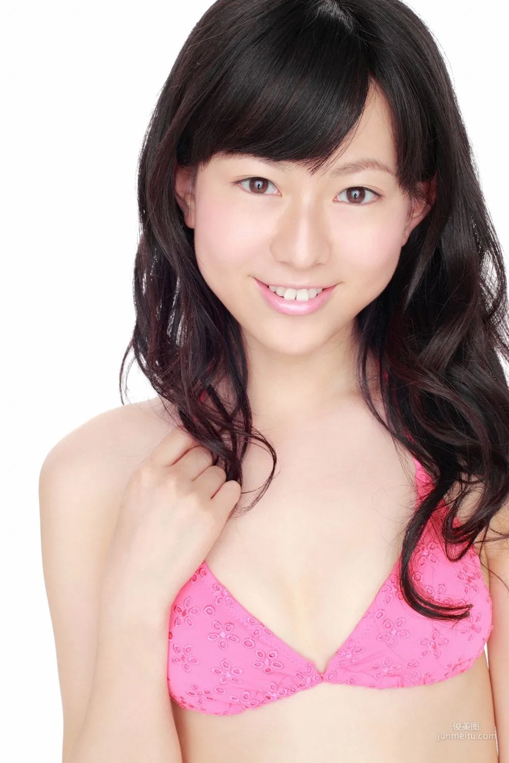 Natsumi Chiba, 17-Year-Old Half Girl Enrolls! Photo Set [YS Web] Vol.415 photo 26