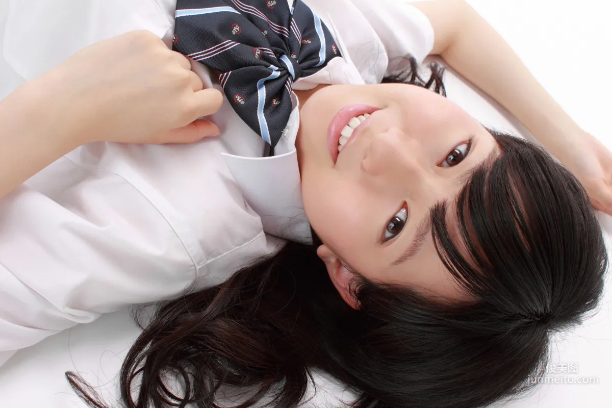Natsumi Chiba, 17-Year-Old Half Girl Enrolls! Photo Set [YS Web] Vol.415 photo 20