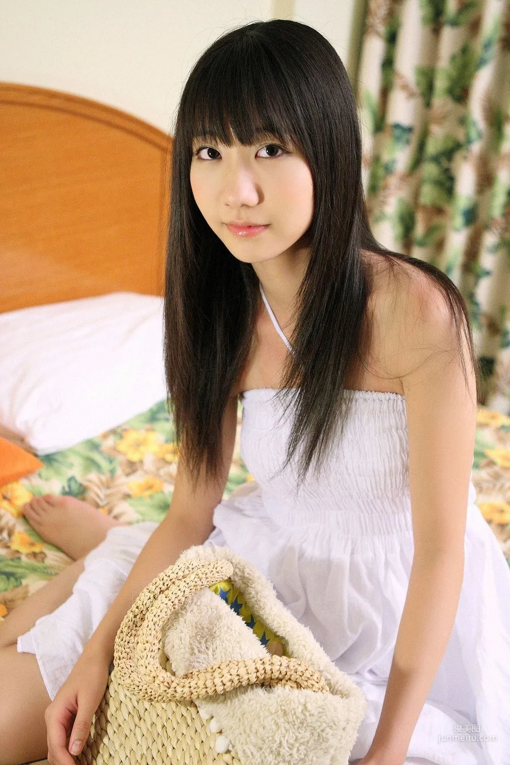 柏木由紀《AKBのゆきりん降臨!》写真集 [YS Web] Vol.3649