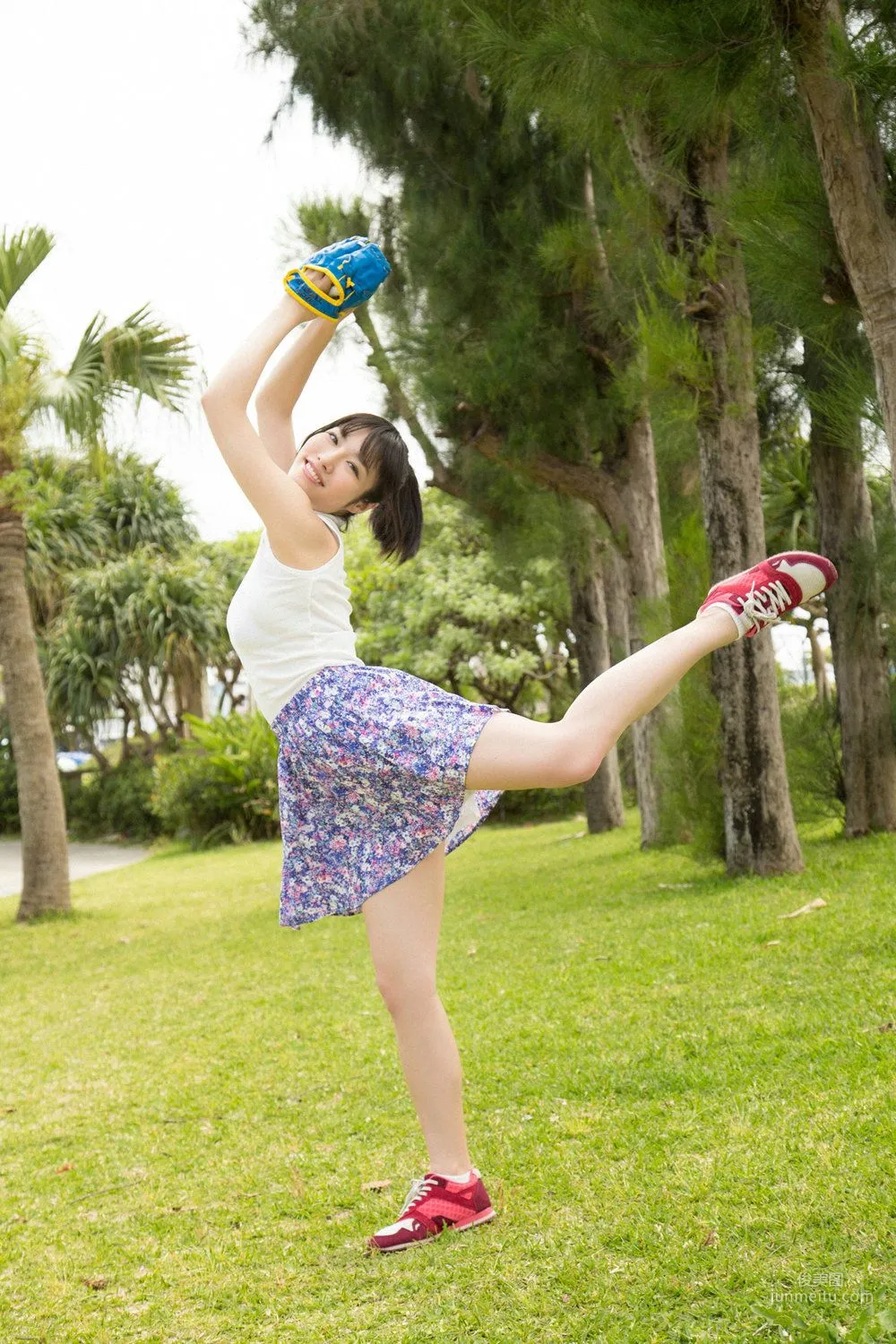 今野杏南《Amorous Shot》写真集 [YS Web] Vol.6181