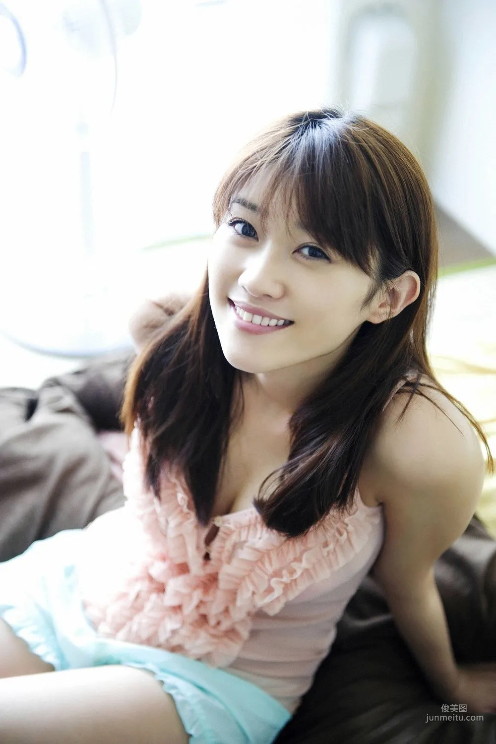 Mikie Hara Spring's First!! No.1 Gravure Queen Descends!!!! Photo Set [YS Web] Vol.392 photo 8