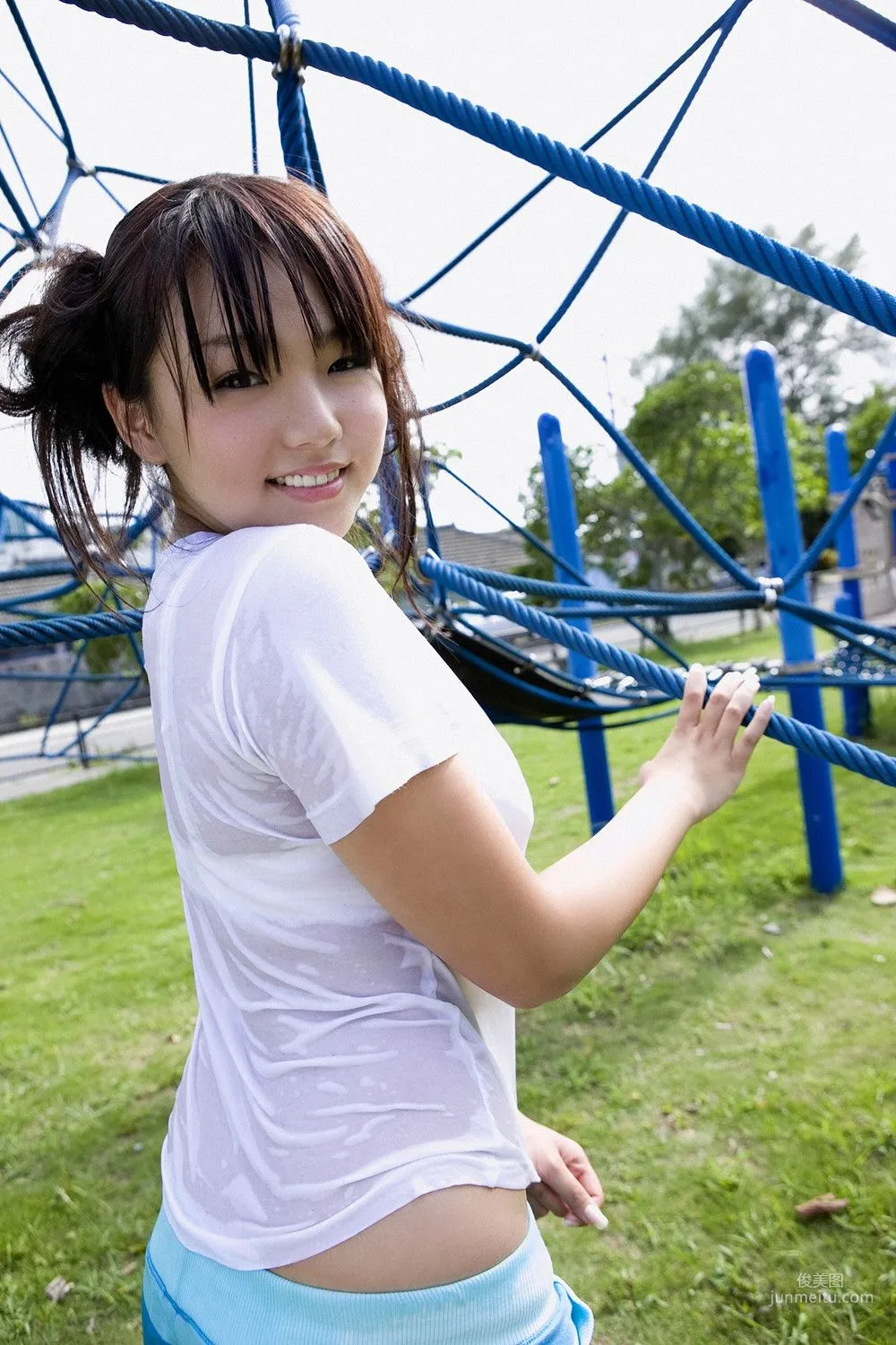 篠崎愛《Good Love》寫真集 [YS Web] Vol.335 52