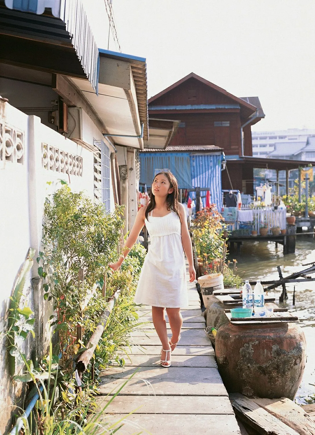入江紗綾《Road~旅立ち~》写真集 [YS Web] Vol.26951