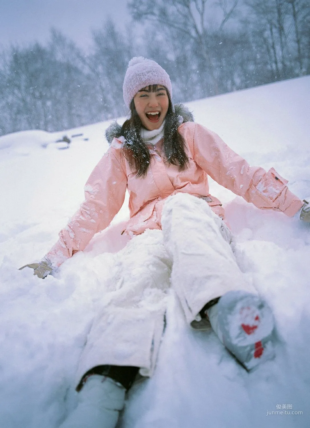 Meari Matsuyama UNDERAGE! Photo Set [YS Web] Vol.249 photo 24