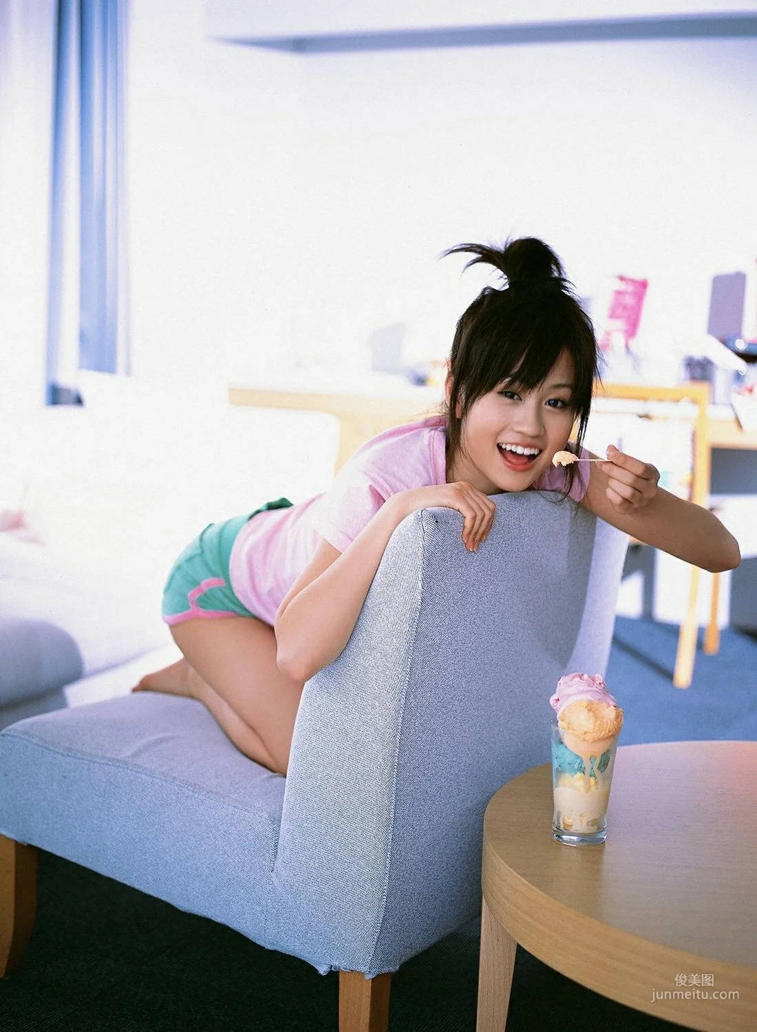前田敦子《AKBのネ申、あっちゃん》寫真集 [YS Web] Vol.277 10