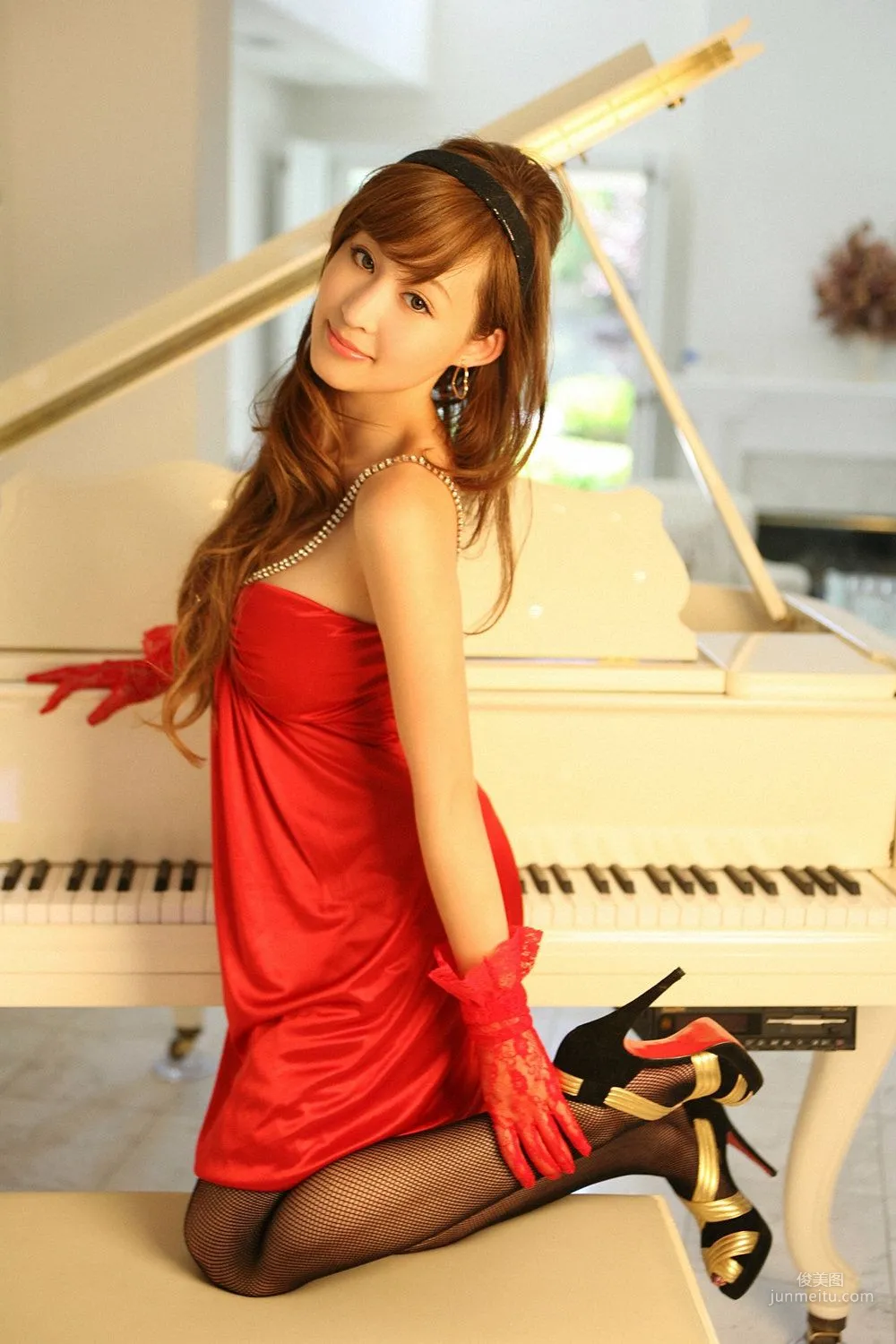 Ai Cherie HIP to HEART Photo Set [YS Web] Vol.283 photo 9