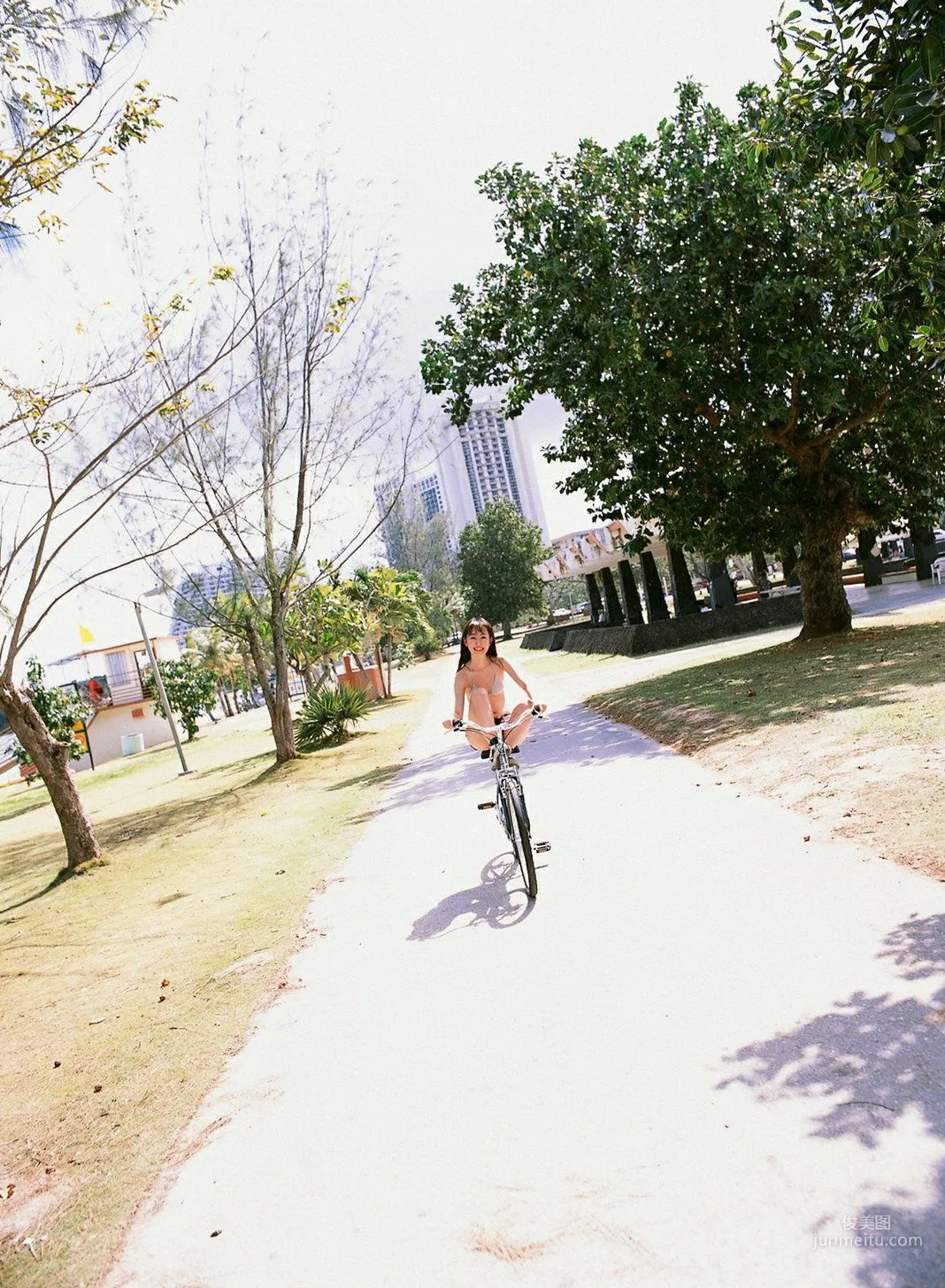 [YS Web] Vol.261 Rina Akiyama Photo Set photo 20