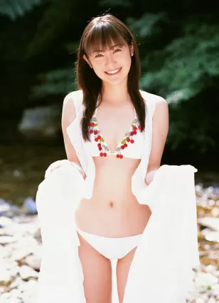 松山メアリ/松山瑪麗《More Smile》寫真集 [YS Web] Vol.272