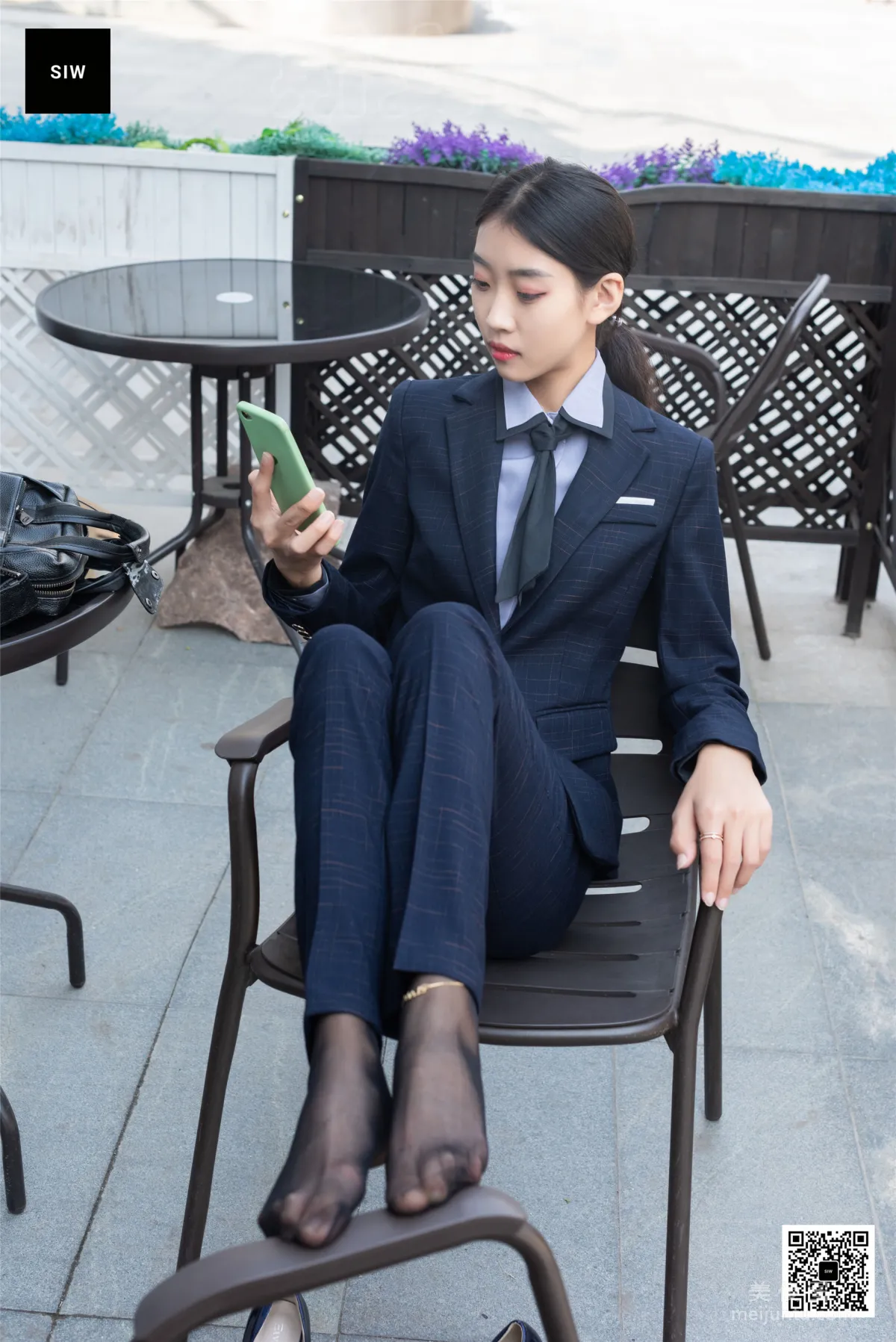 Rong Er: SIW photo 43