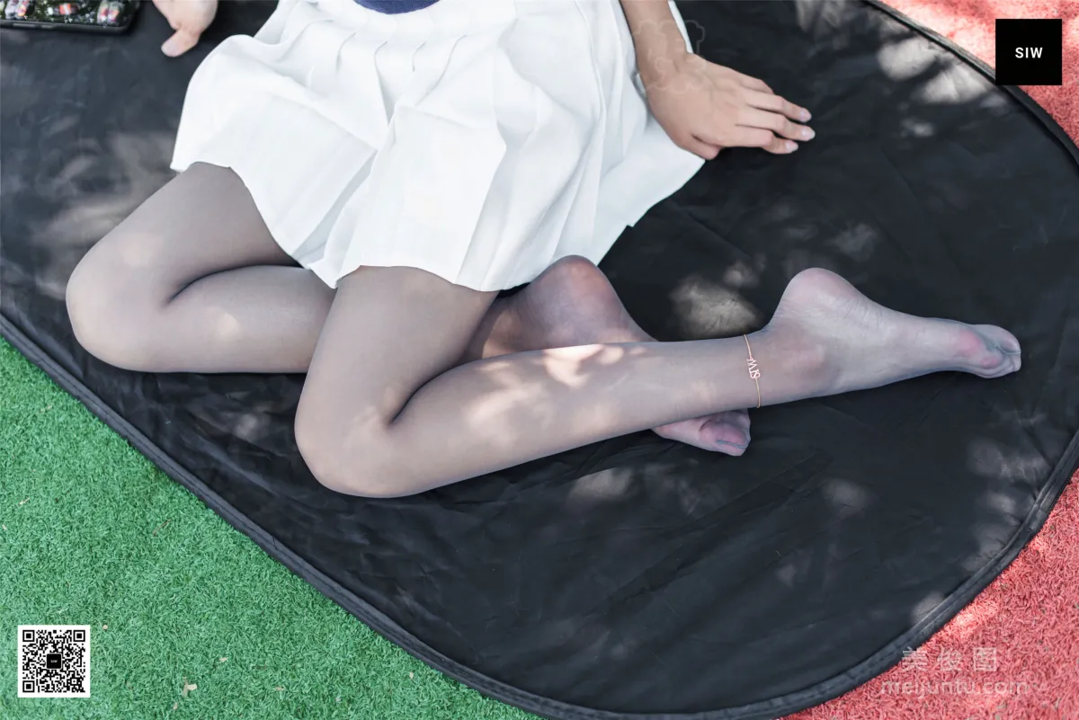 Rong Er: SIW photo 28